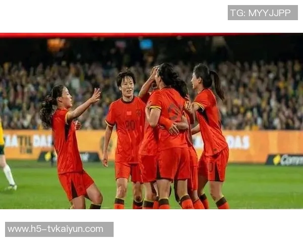 曾屹婕精彩任意球破门U17中国女足奋力追赶美国队比分至2-5 曾屹婕精彩任意球破门U17中国女足奋力追赶美国队比分至2-5