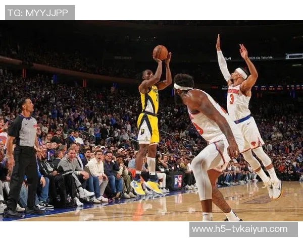 内史密斯表现稳健贡献12分关键时刻三分球助力球队胜利 内史密斯表现稳健贡献12分关键时刻三分球助力球队胜利